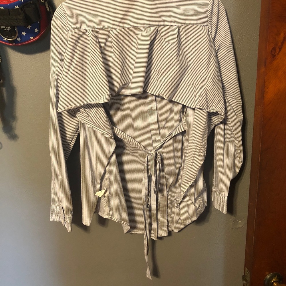 Do-Be Cut Out Button Up